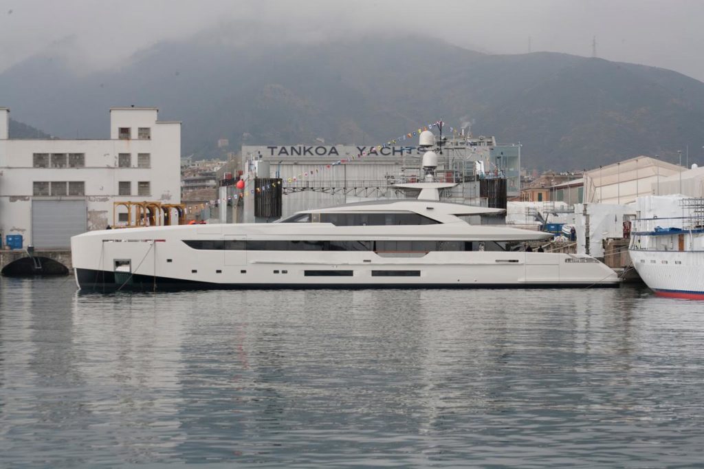 Tankoa Yachts, Vertige, Superyacht, Launch