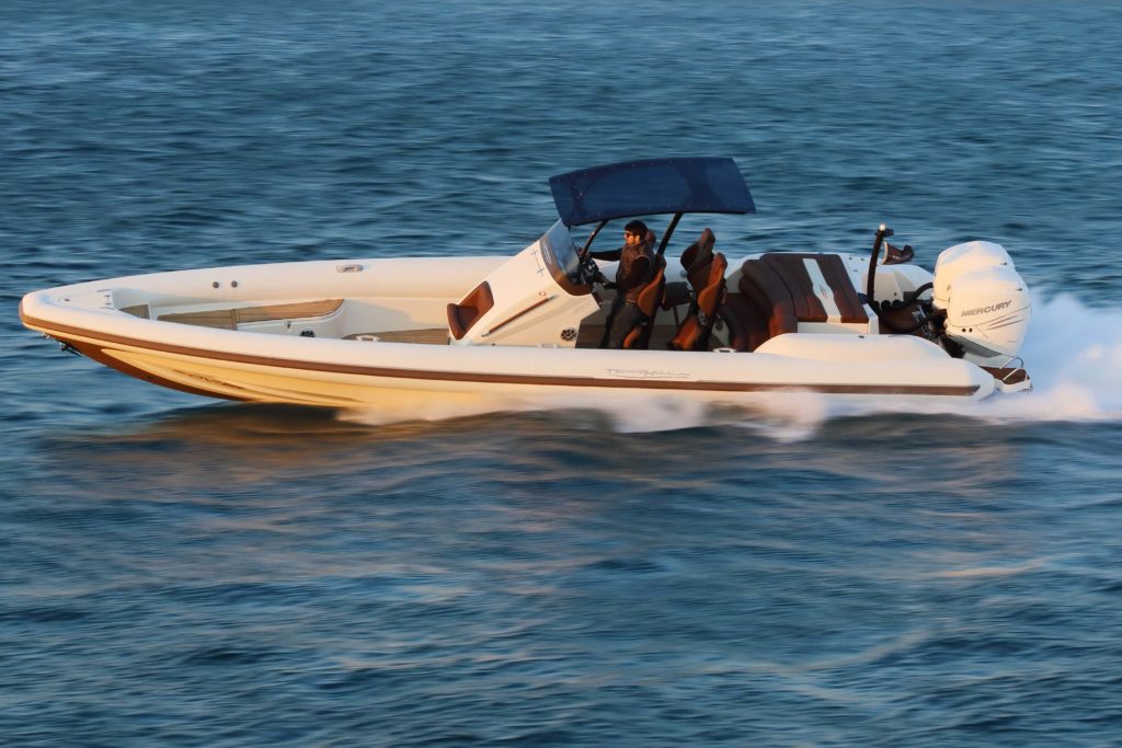 Technohull, SeaDNA 999 G5, RIB