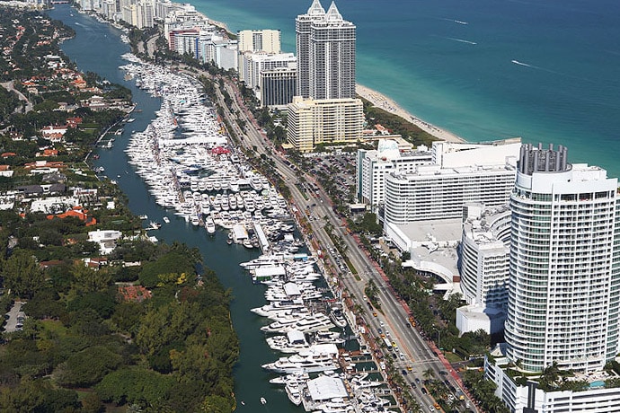Yachts Miami Beach