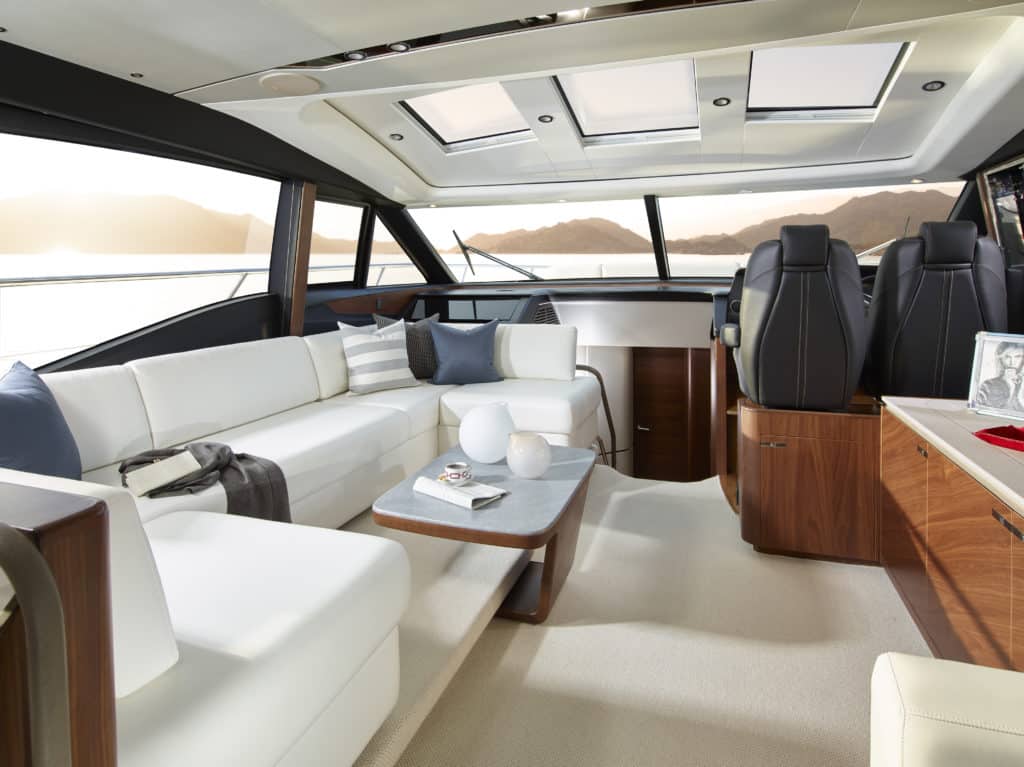 Princess S65, Yacht