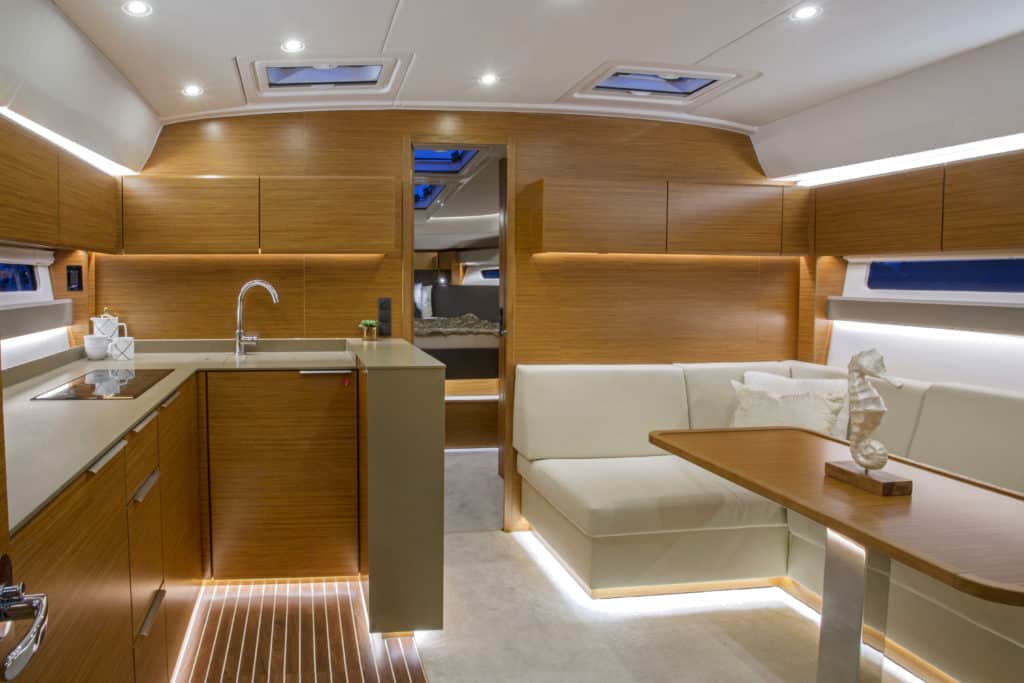 Bavaria Yachts, Sport 450 Coupe