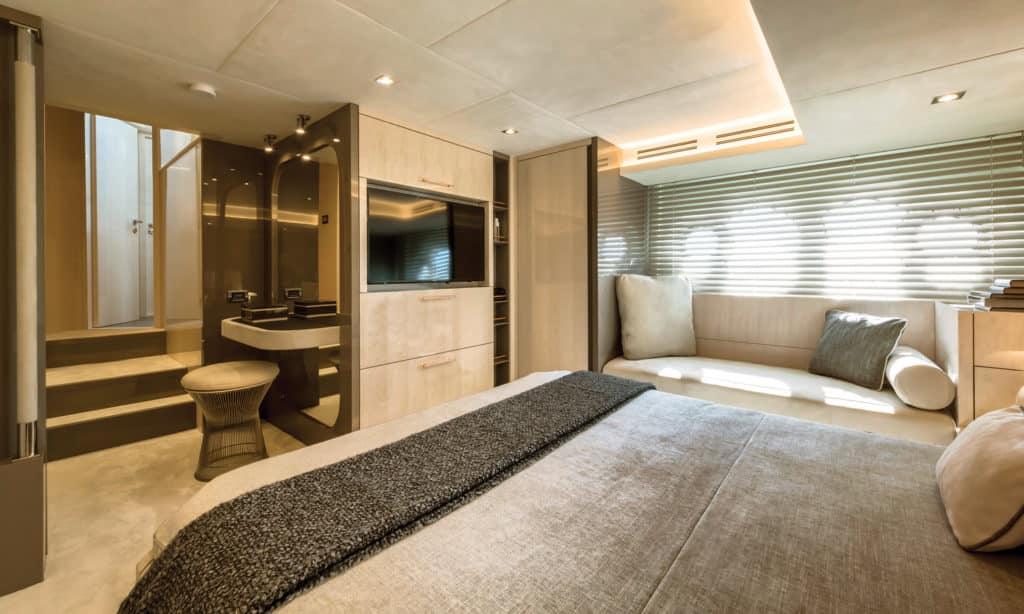 Monte Carlo Yachts 66 stateroom