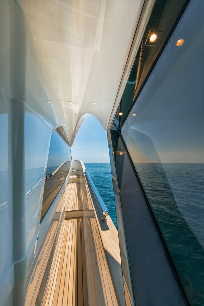Monte Carlo Yachts 66 Side Deck
