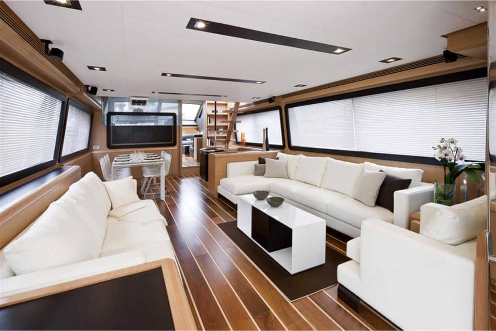 Ferretti, Yacht, Charter