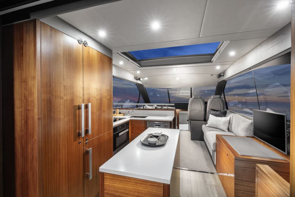 Maritimo X50 Galley