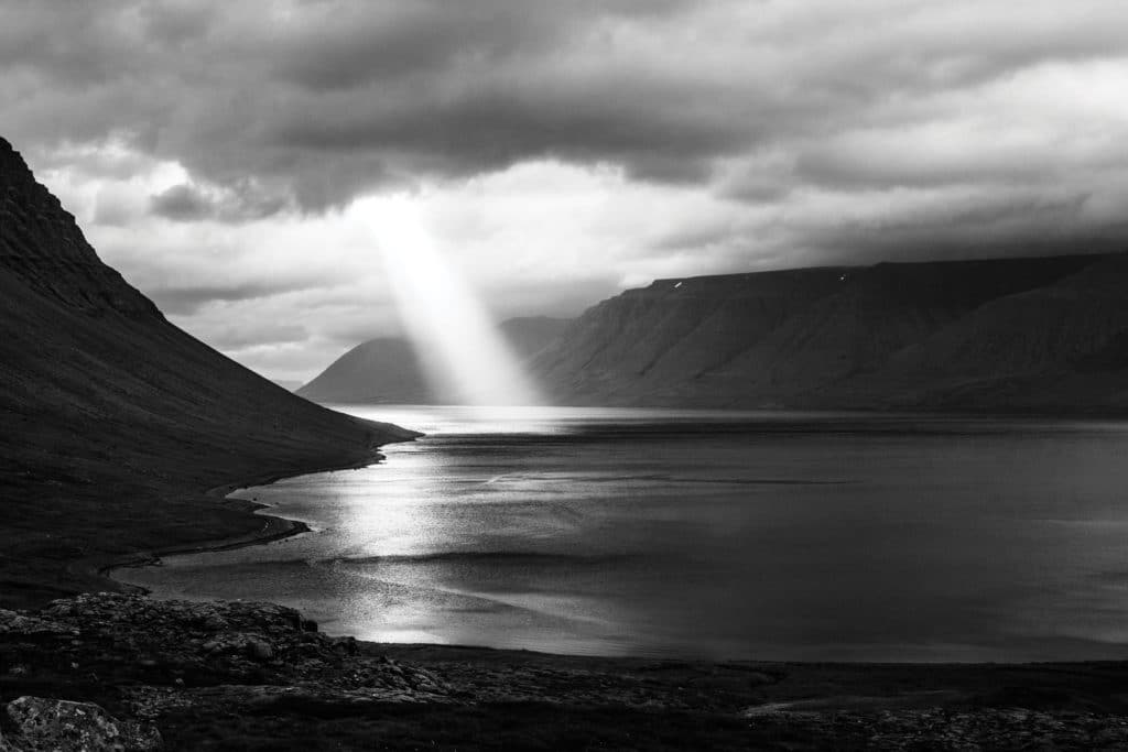 sunrays on a bay