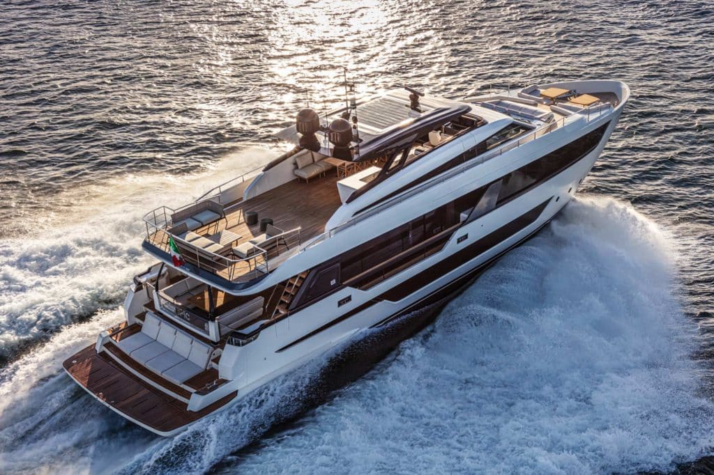 Ferretti Yachts 1000