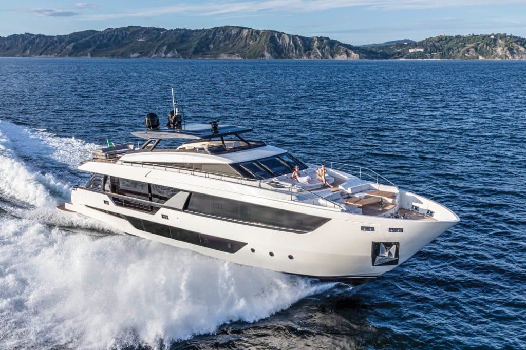 Ferretti Yachts 1000