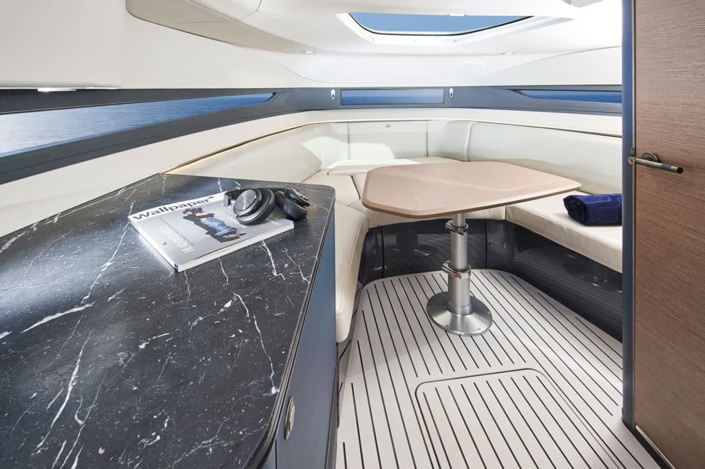 Princess Yachts R35