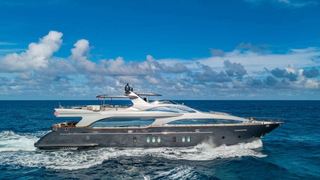 116-foot Azimut