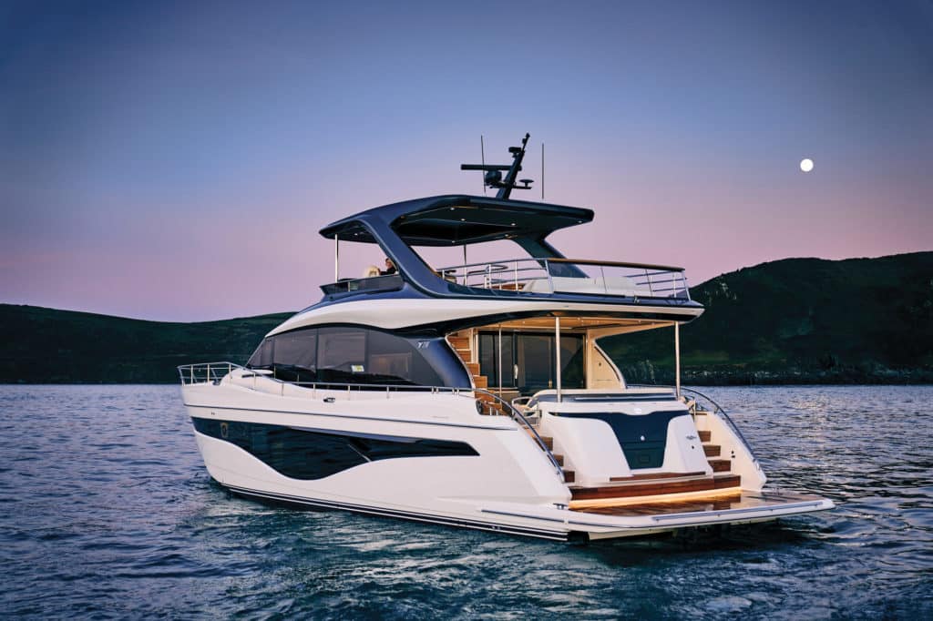 Princess Yachts Y72