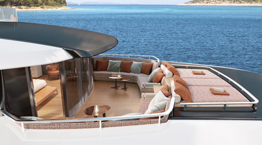 Navetta 50 private terrace with seating