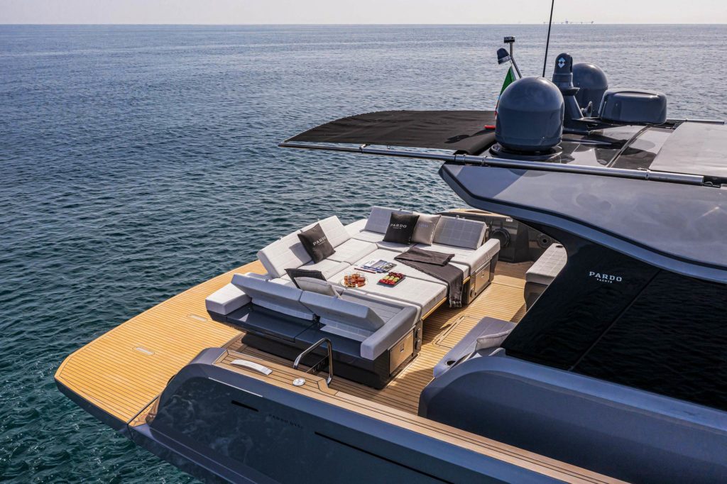 Pardo Yachts GT52 cockpit