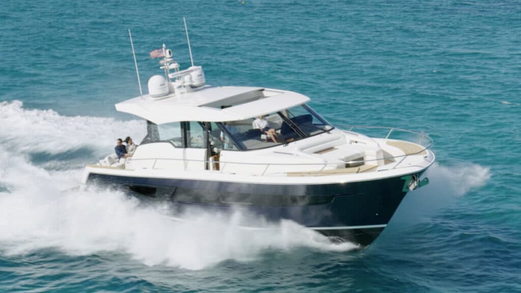 Tiara Yachts EX60