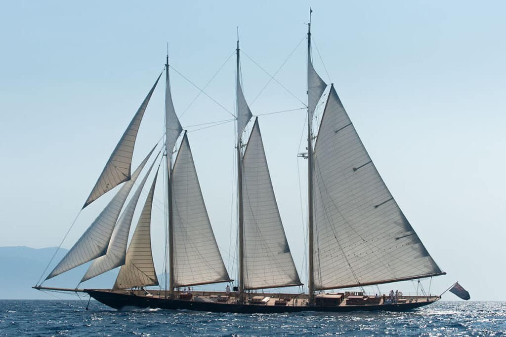 Atlantic schooner yacht