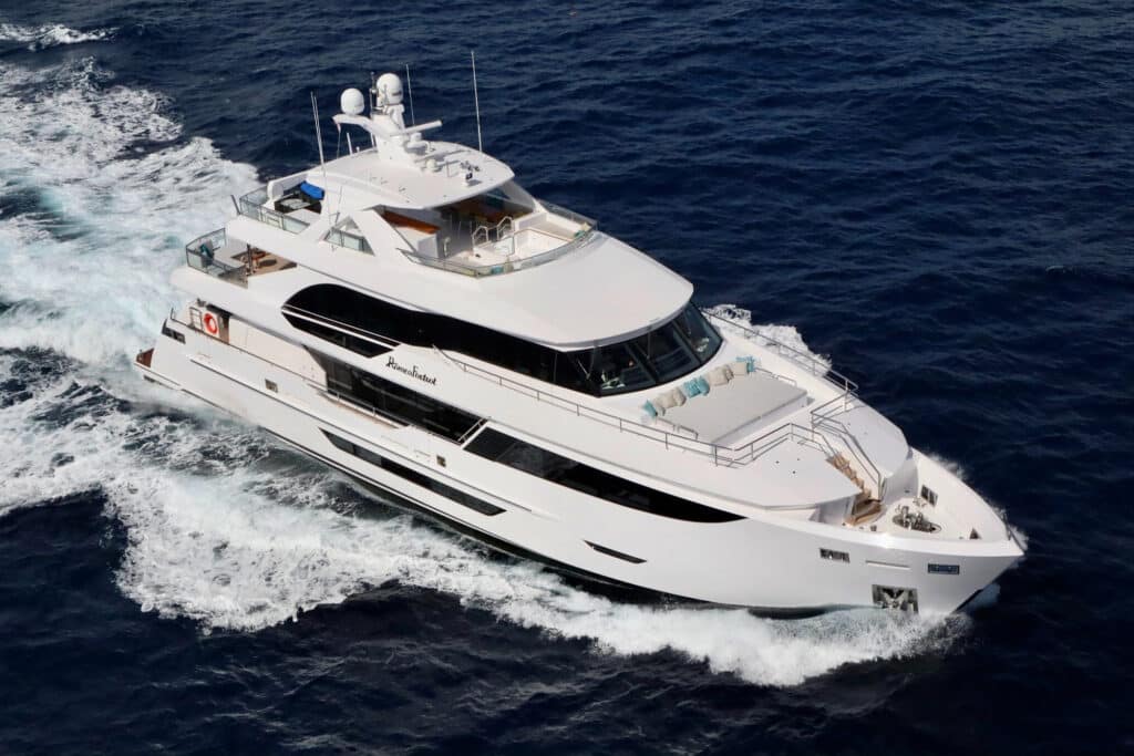 Hargrave Custom Yachts 116 E Series trideck