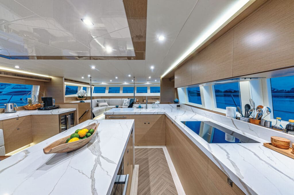 Horizon Power Catamarans 68