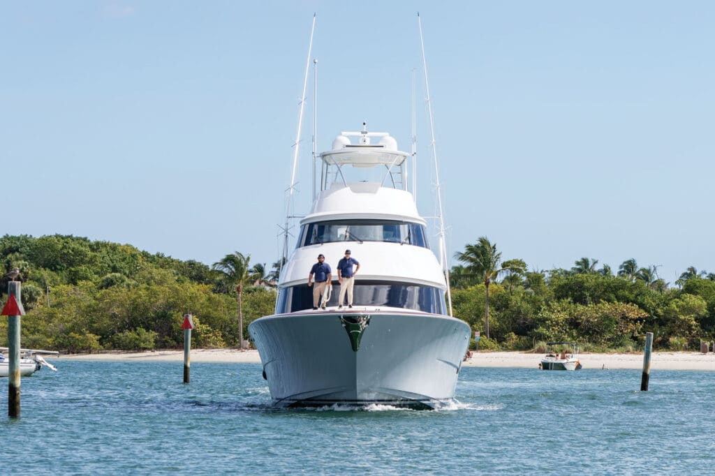 Viking Yachts 90 Sky Bridge