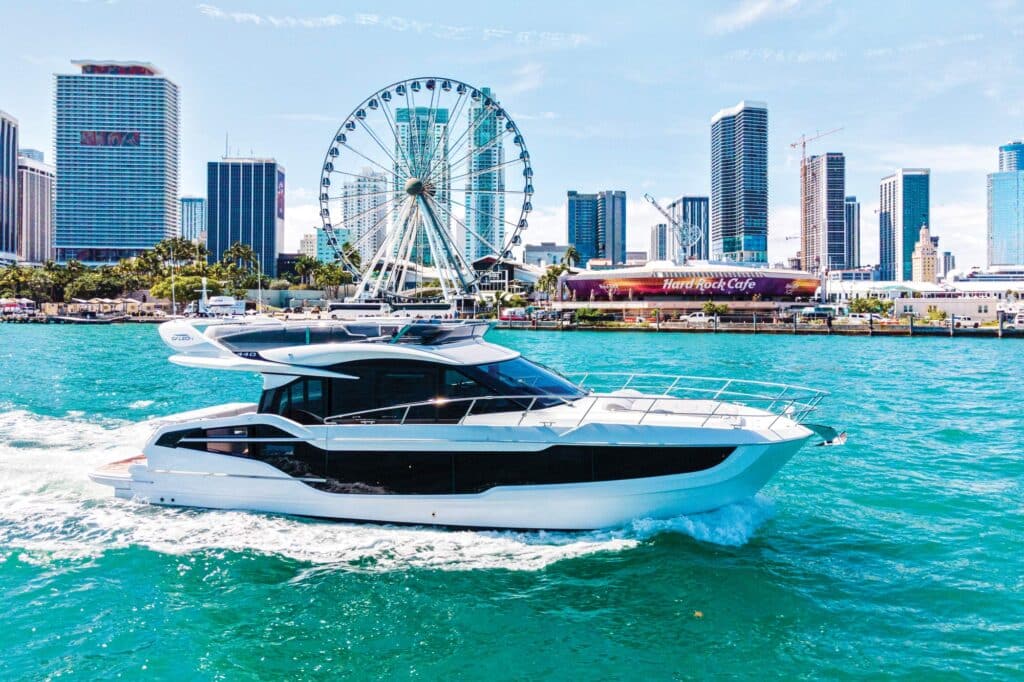 Galeon 440 Fly