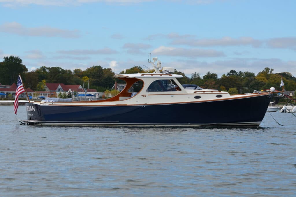 Hinckley 36 Picnic Boat