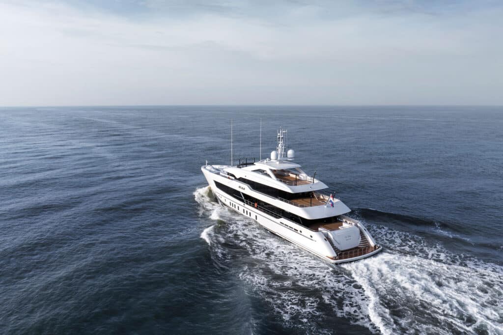 Heesen Iris Blue