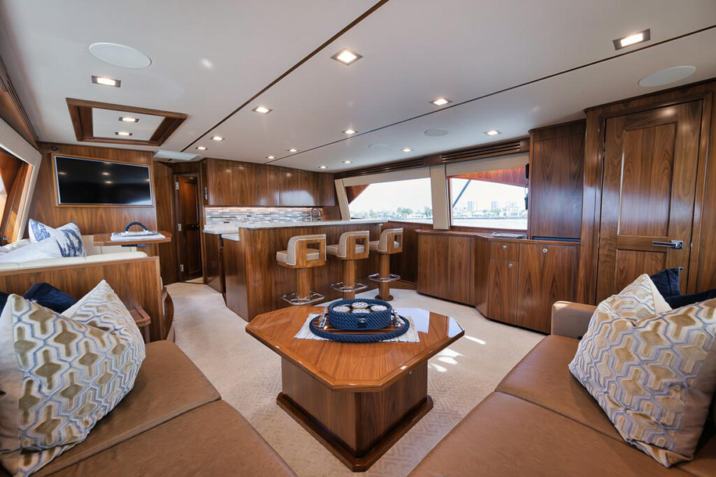 Viking Yachts 68C