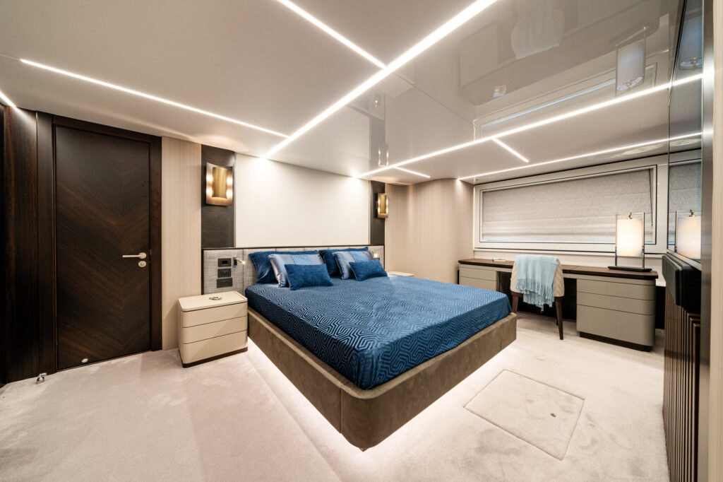 Sunseeker Ocean 182