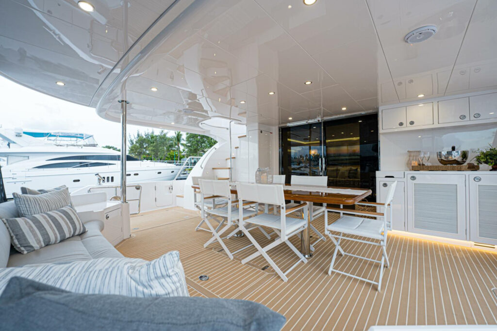 Horizon Power Catamaran 60 Salus