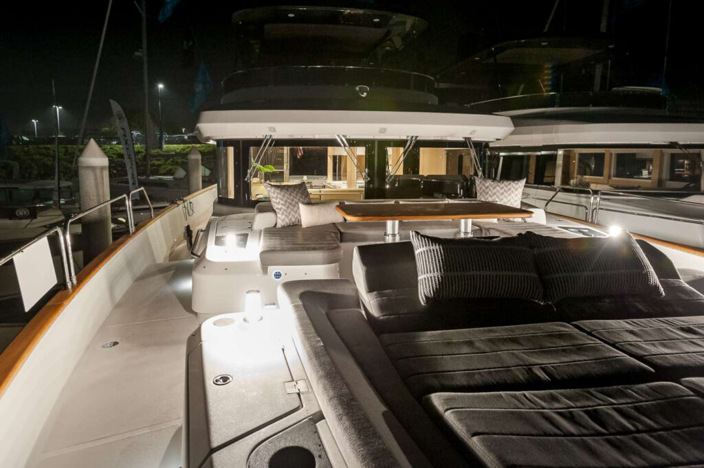 Sirena Yachts 64