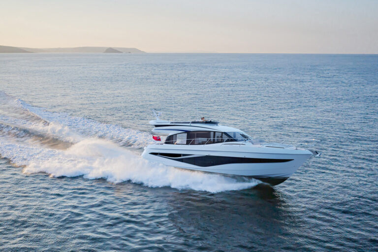 power catamaran speed boat