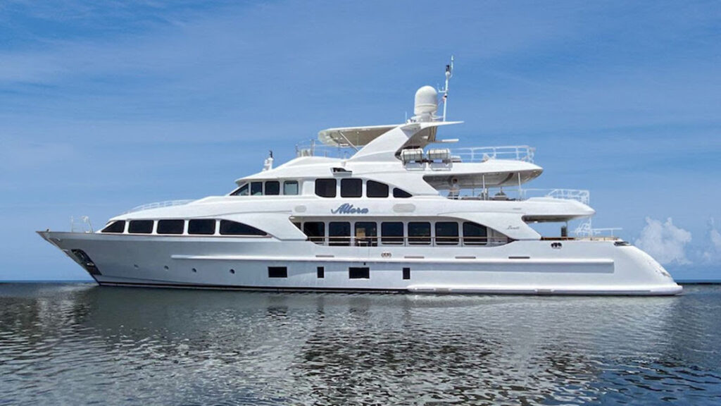 121-foot Benetti Allora