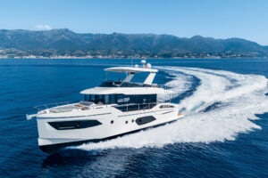 Absolute Navetta 53