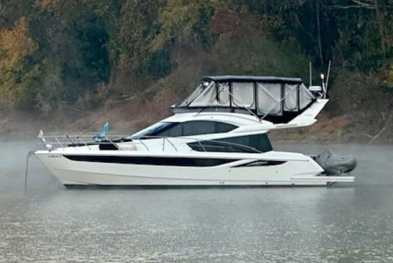 Galeon 420 Fly Bone Voyage