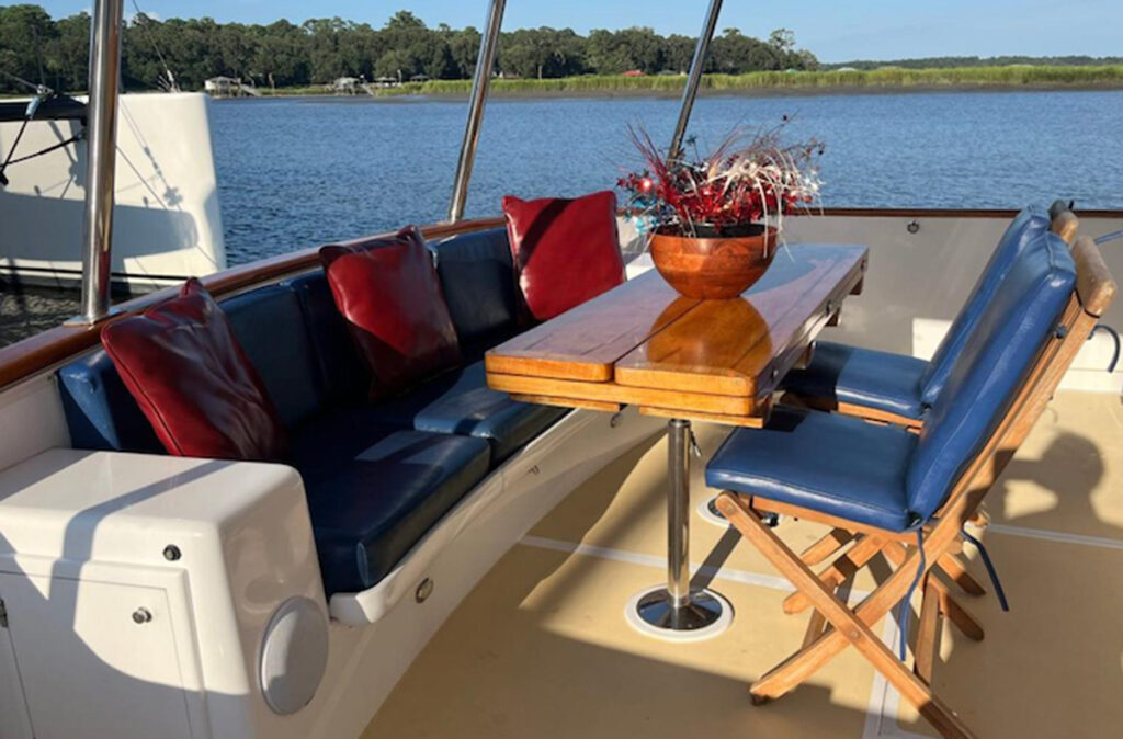 Grand Alaskan Pilothouse Catalina Sunshine