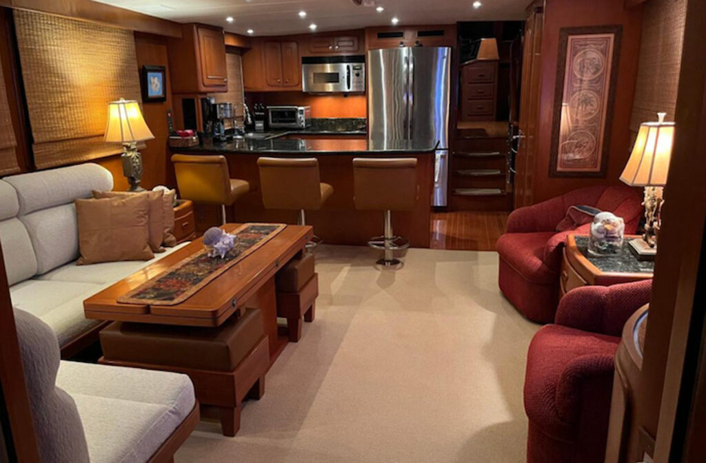 Grand Alaskan Pilothouse Catalina Sunshine