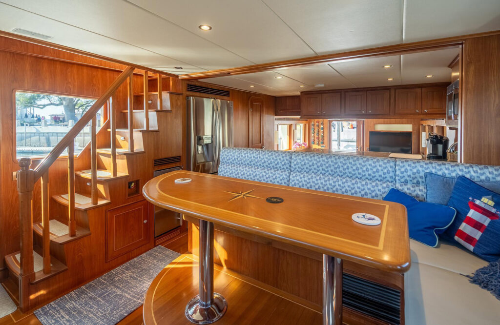 Outer Reef 650 Lumina