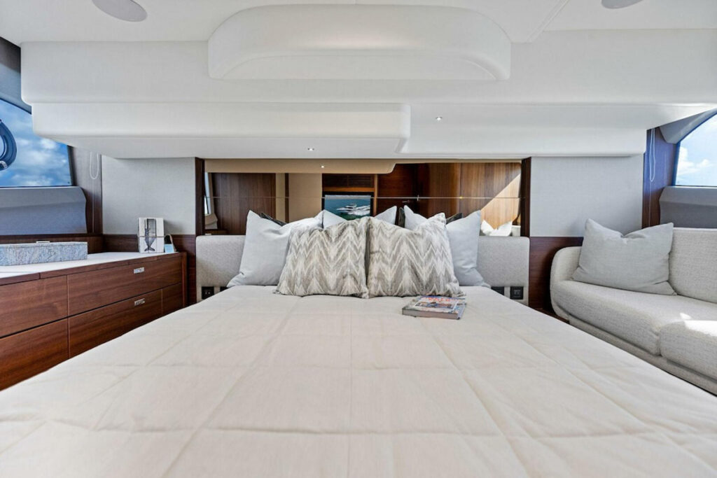 Princess Yachts F50