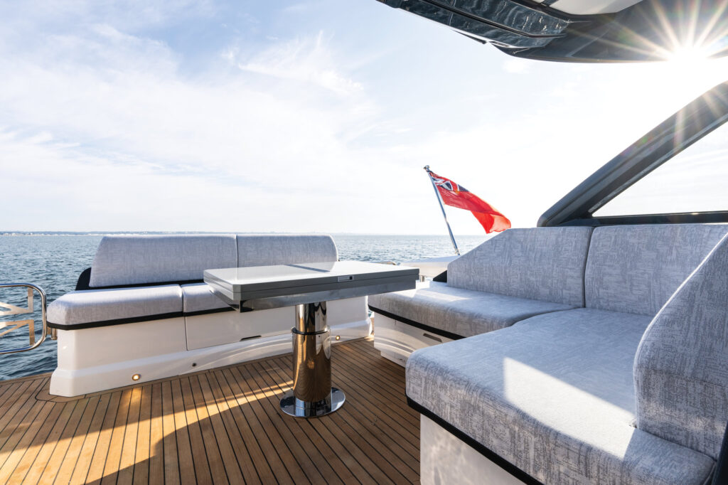 Sunseeker Predator 55