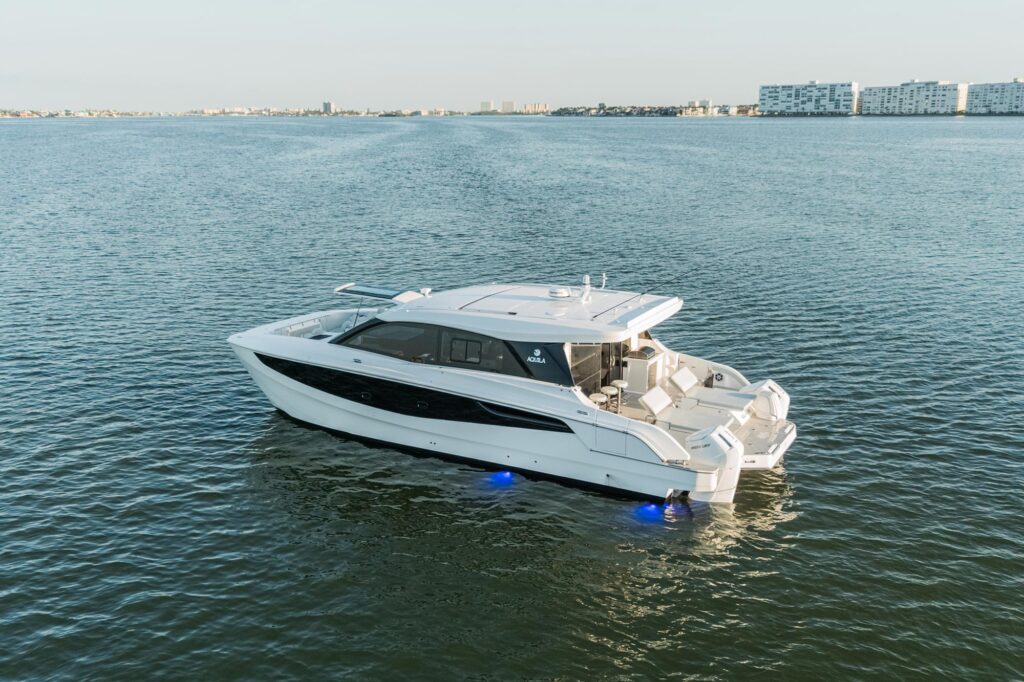 Aquila 46 Coupe
