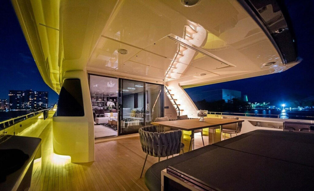 Ferretti 850 Alter Ego