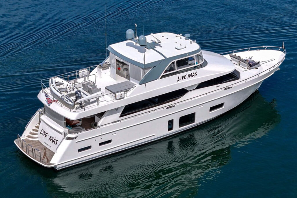 Ocean Alexander 85E Live Mas