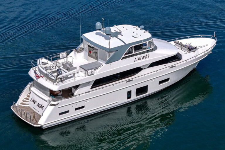 Ocean Alexander 85E Live Mas