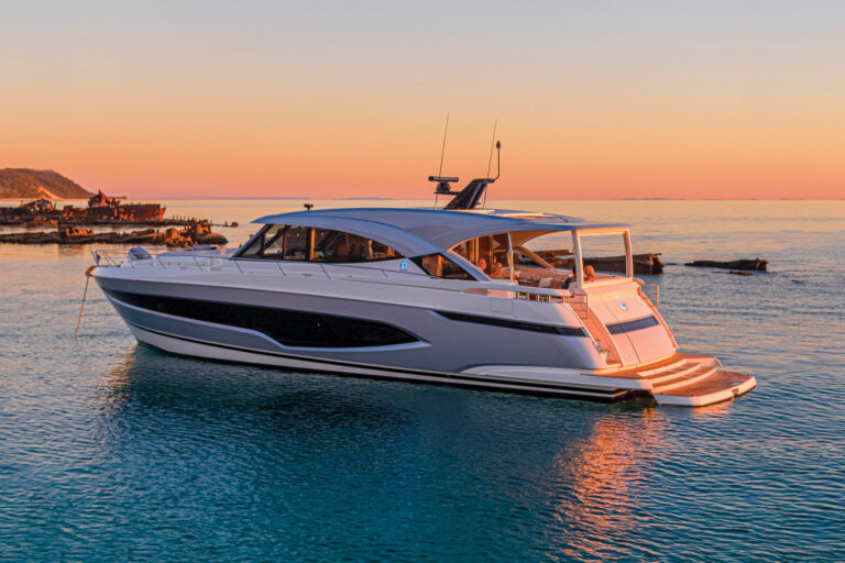 Riviera 6800 SY Platinum Edition