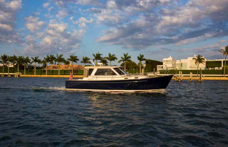 Abaco 40 built by Mark Bruckmann running in West Palm Beach, FL.