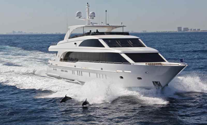 Gigi II, Charter yacht