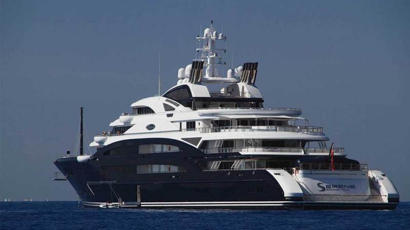 serene yacht