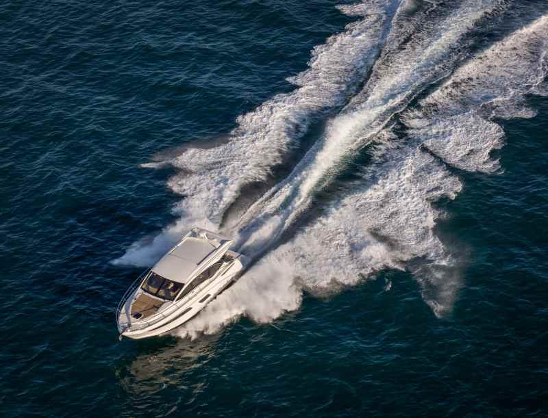 Sea Ray 400 Sundancer