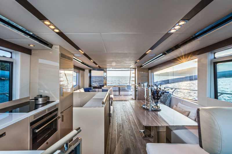 Numarine, 60 Flybridge, Flybridge Cruisers