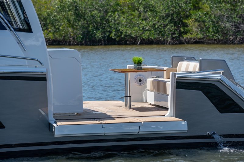 Ocean Alexander 45 Divergence Coupe