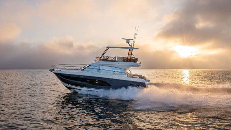 Prestige 420 Fly